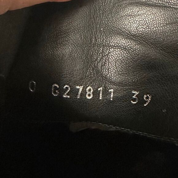 CHANEL Black CC Logo Quilted Ankle Boots Size 39 Velvet Cap Toe Zip Moto Leather - Picture 12 of 13